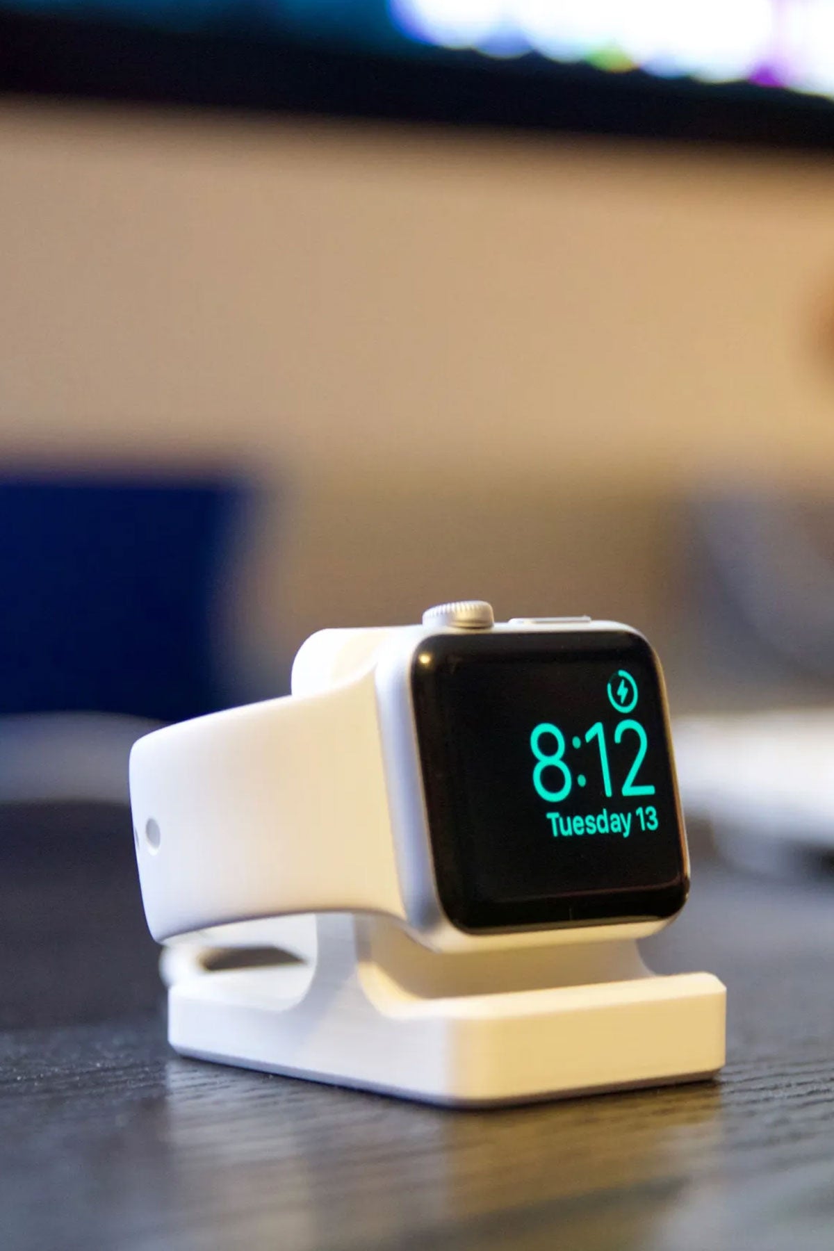 Apple Watch Şarj Standı – Tüm Modellerle Uyumlu