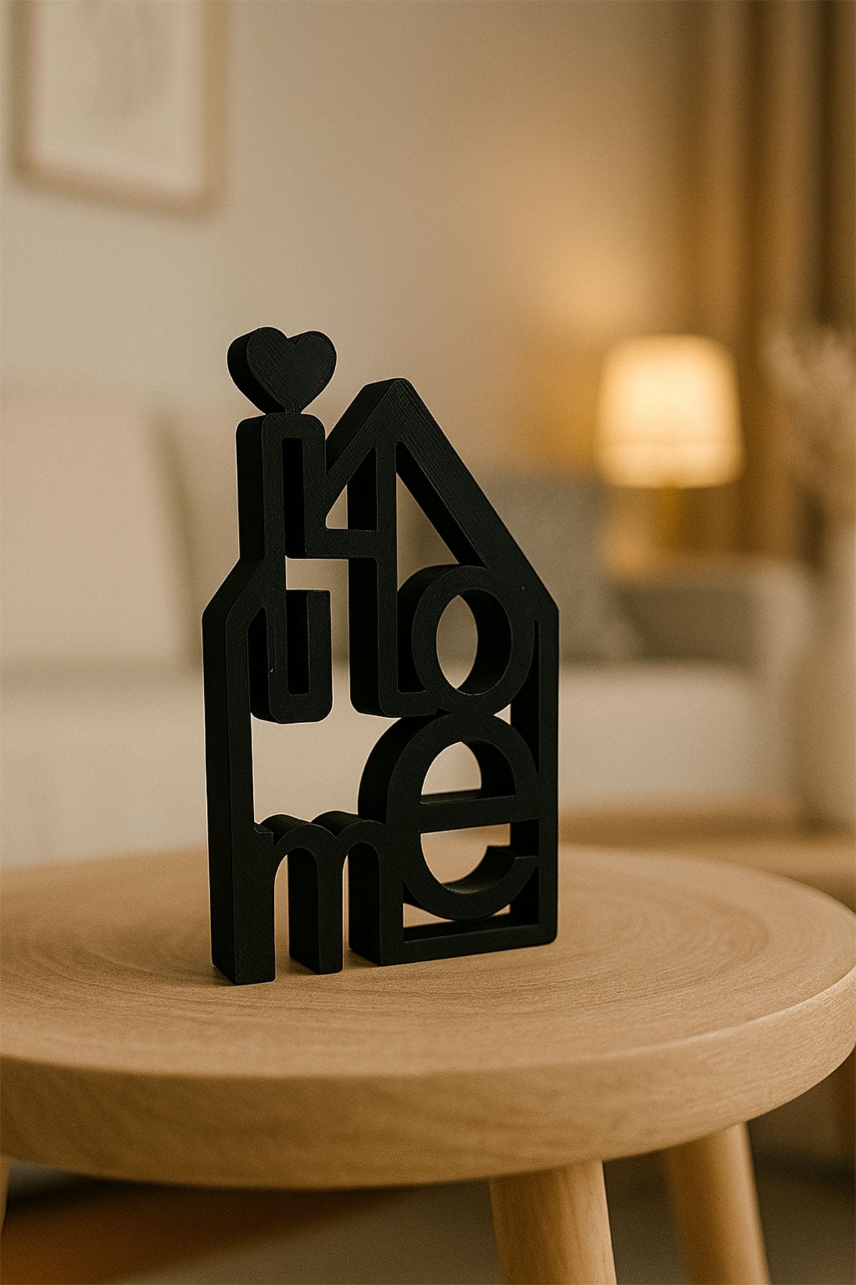 Home Temalı Dekoratif Figür – Kalpli Çatı Tasarımı