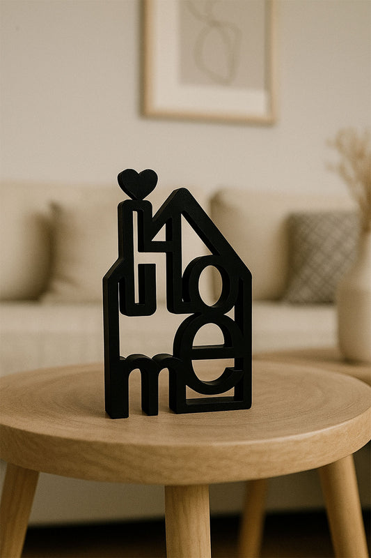 Home Temalı Dekoratif Figür – Kalpli Çatı Tasarımı